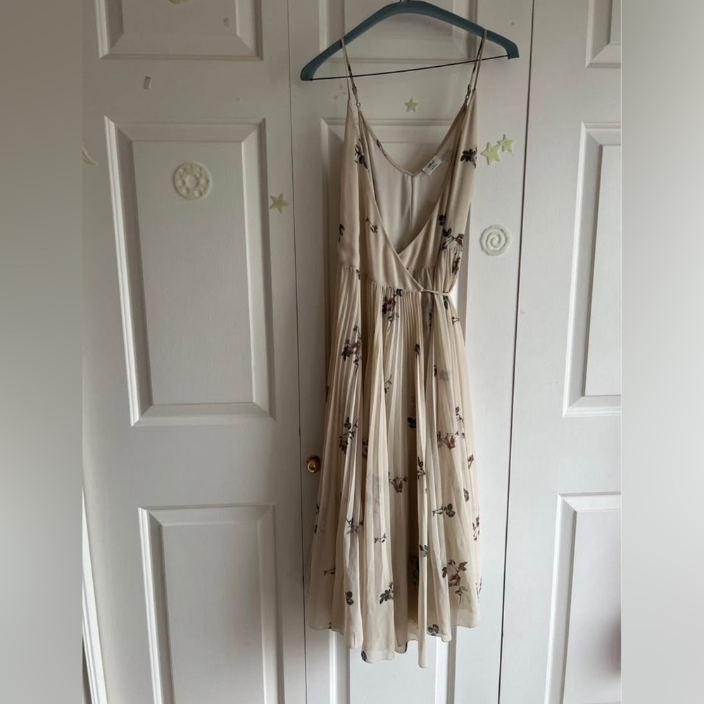Aritzia Wilfred Ivory Floral Wrap Dress
